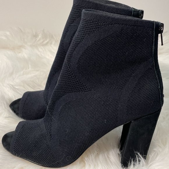 Steven By Steve Madden Acko Black Bootie - Picture 3 of 7